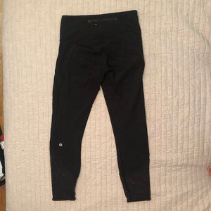 Lululemon 7/8 length leggings with mesh (Size 6)
